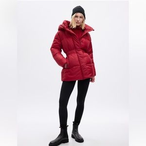 NWT Gap red primaloft puffer cinched jacket